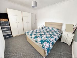 Bedroom- click for photo gallery